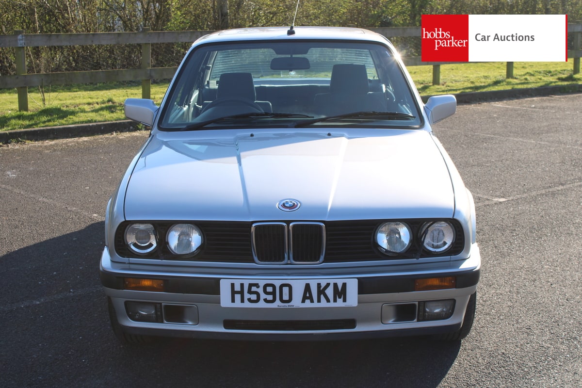 BMW 325I SE AUTO image 8