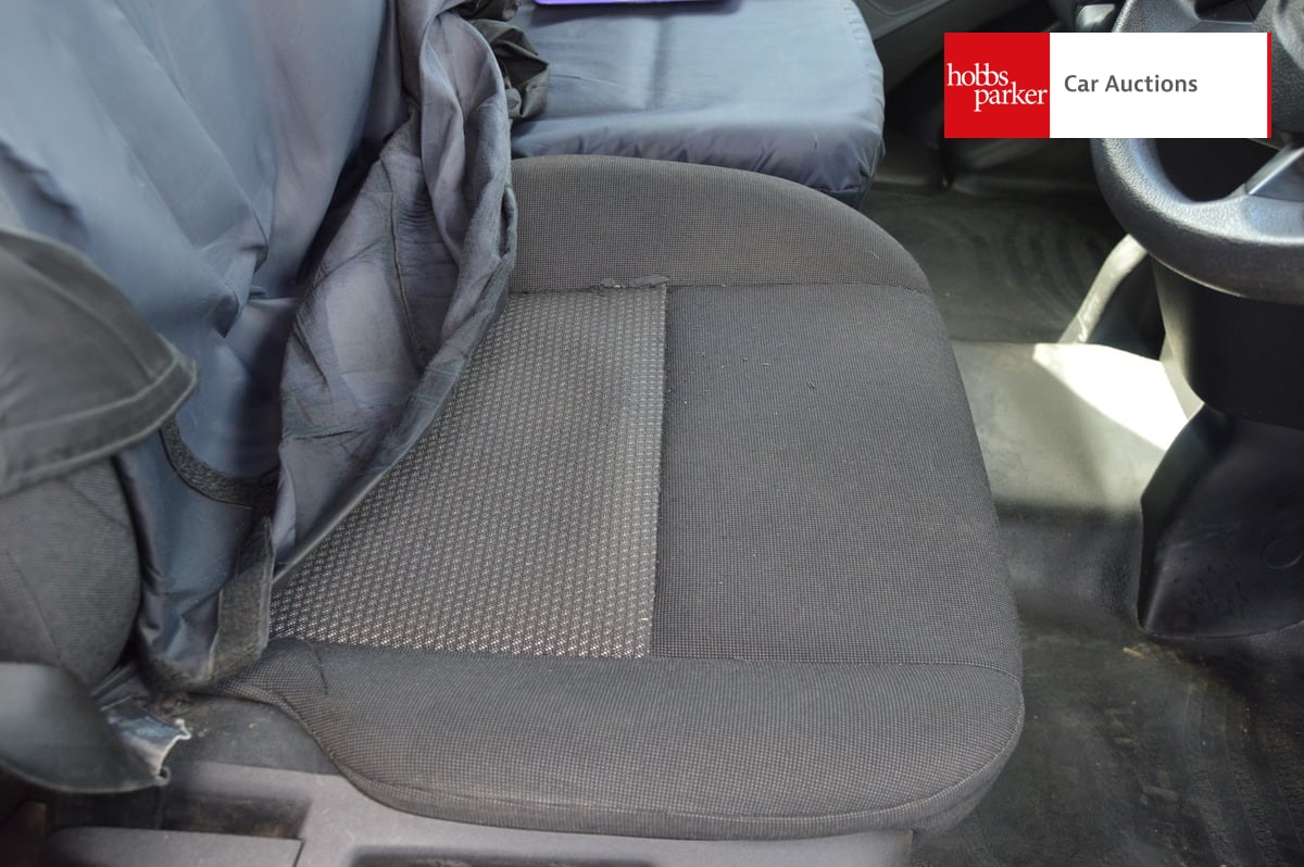 FORD TRANSIT CUSTOM 290 image 19