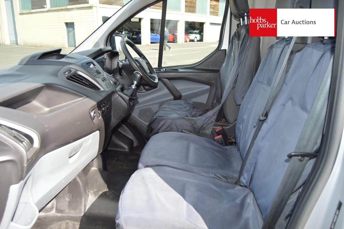 FORD TRANSIT CUSTOM 290 image 9