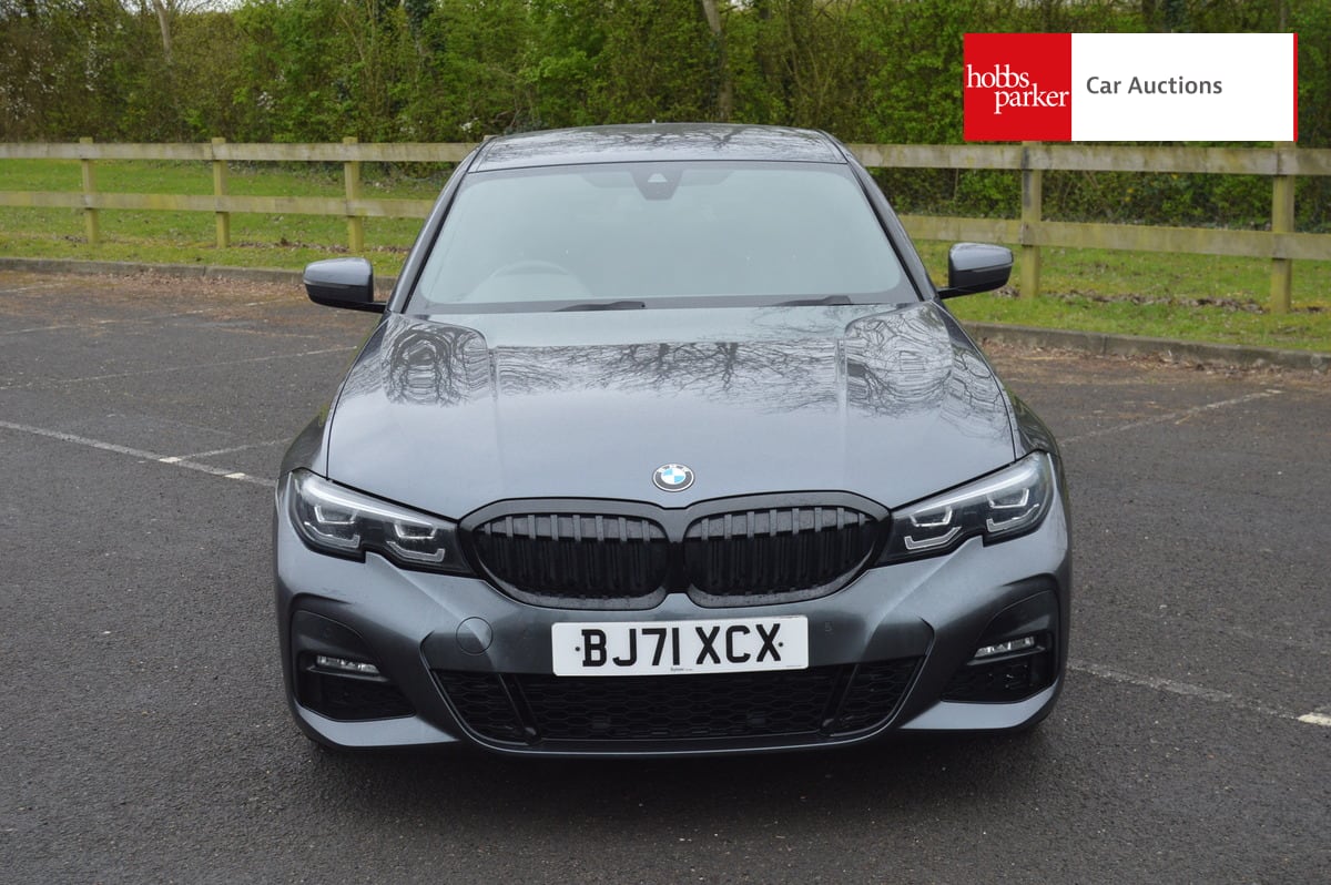 BMW 320I M SPORT AUTO image 8