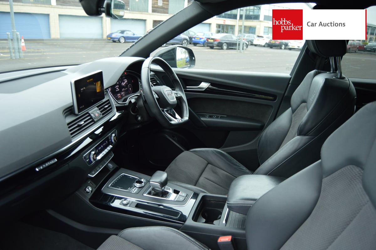 AUDI Q5 S LN BLK ED 45 TFSI QUAT SA image 13