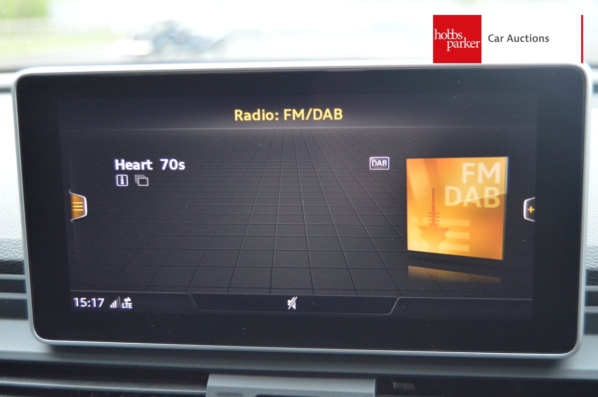 AUDI Q5 S LN BLK ED 45 TFSI QUAT SA image 18