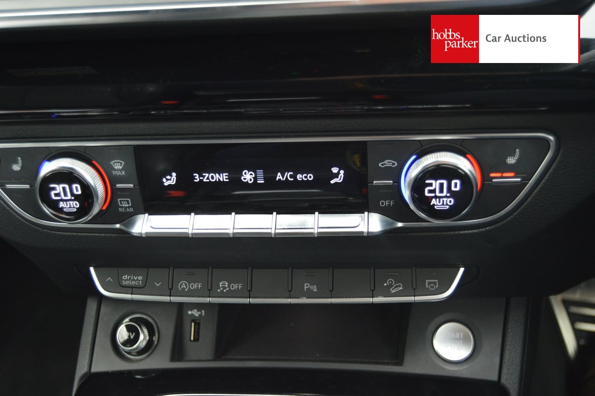 AUDI Q5 S LN BLK ED 45 TFSI QUAT SA image 19