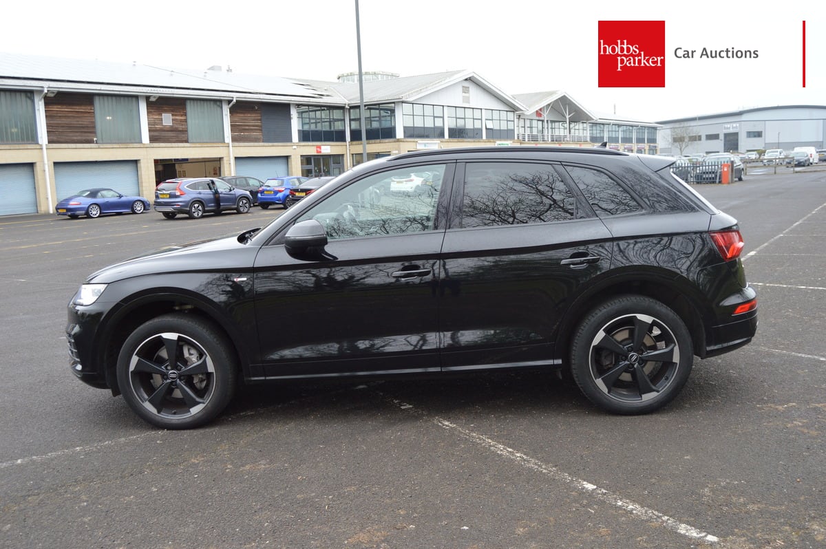 AUDI Q5 S LN BLK ED 45 TFSI QUAT SA image 6