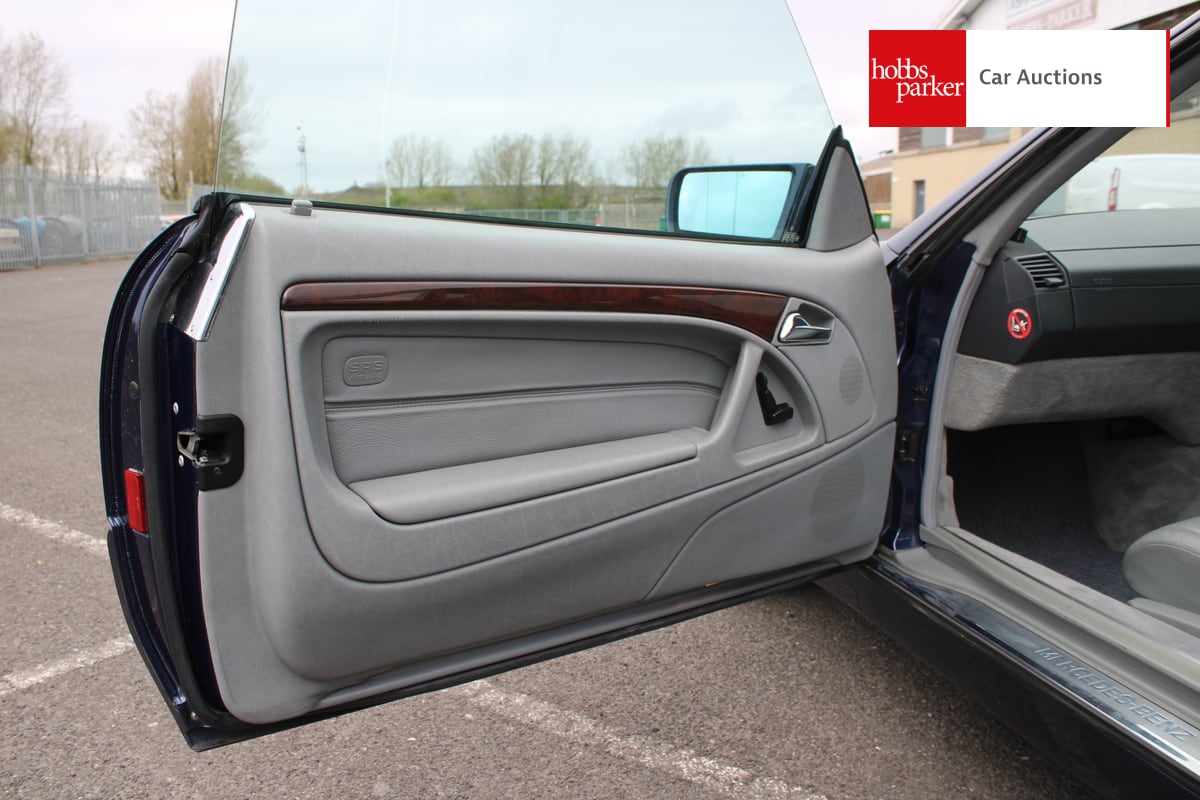 MERCEDES SL 320 AUTO image 23