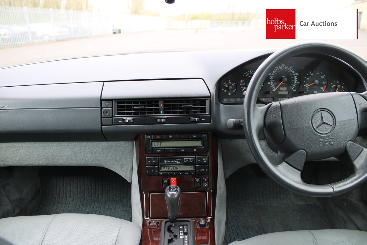 MERCEDES SL 320 AUTO image 25