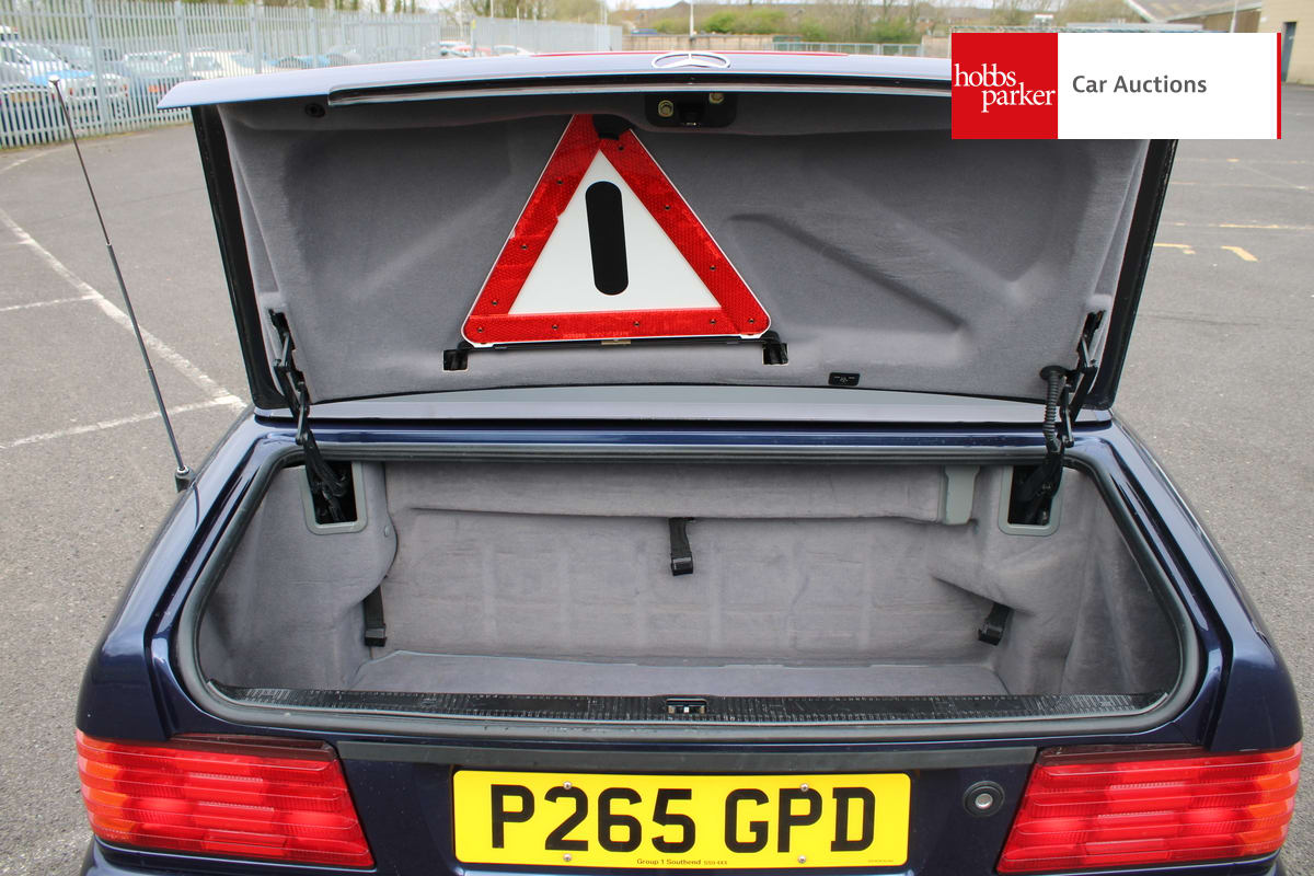 MERCEDES SL 320 AUTO image 30