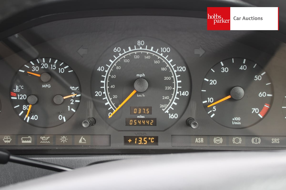 MERCEDES SL 320 AUTO image 35