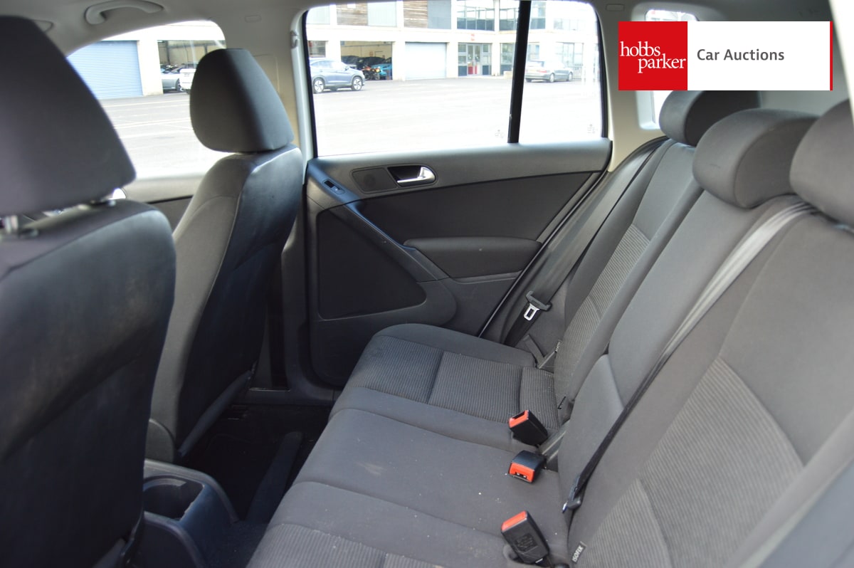 VOLKSWAGEN TIGUAN S TDI BLUE TECH 4MOTION image 14