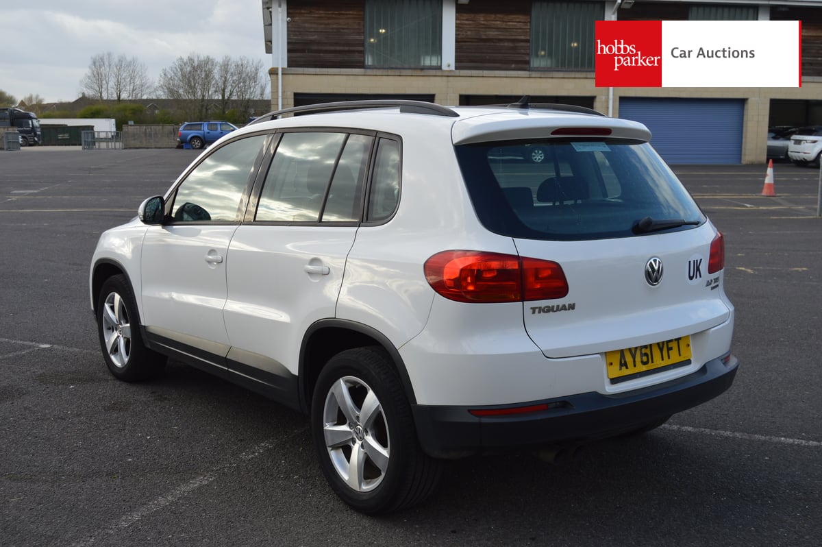 VOLKSWAGEN TIGUAN S TDI BLUE TECH 4MOTION image 5