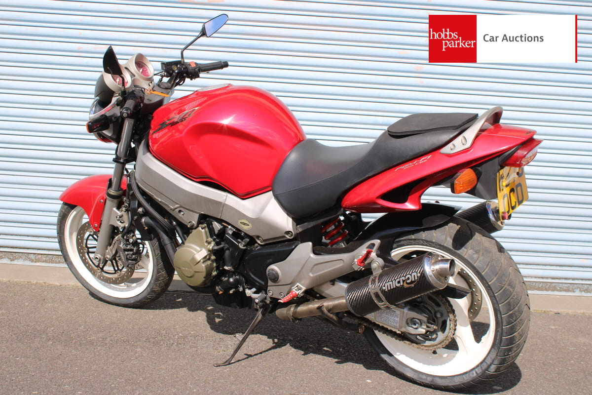 HONDA CB1100 SF image 10
