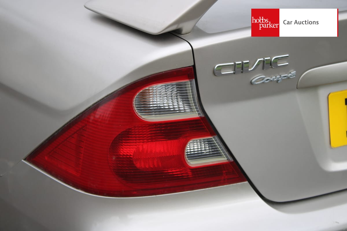 HONDA CIVIC COUPE AUTO image 11