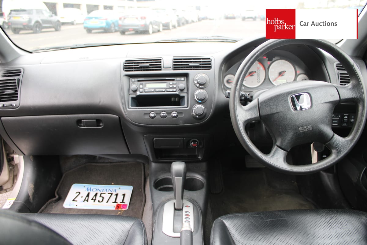 HONDA CIVIC COUPE AUTO image 21