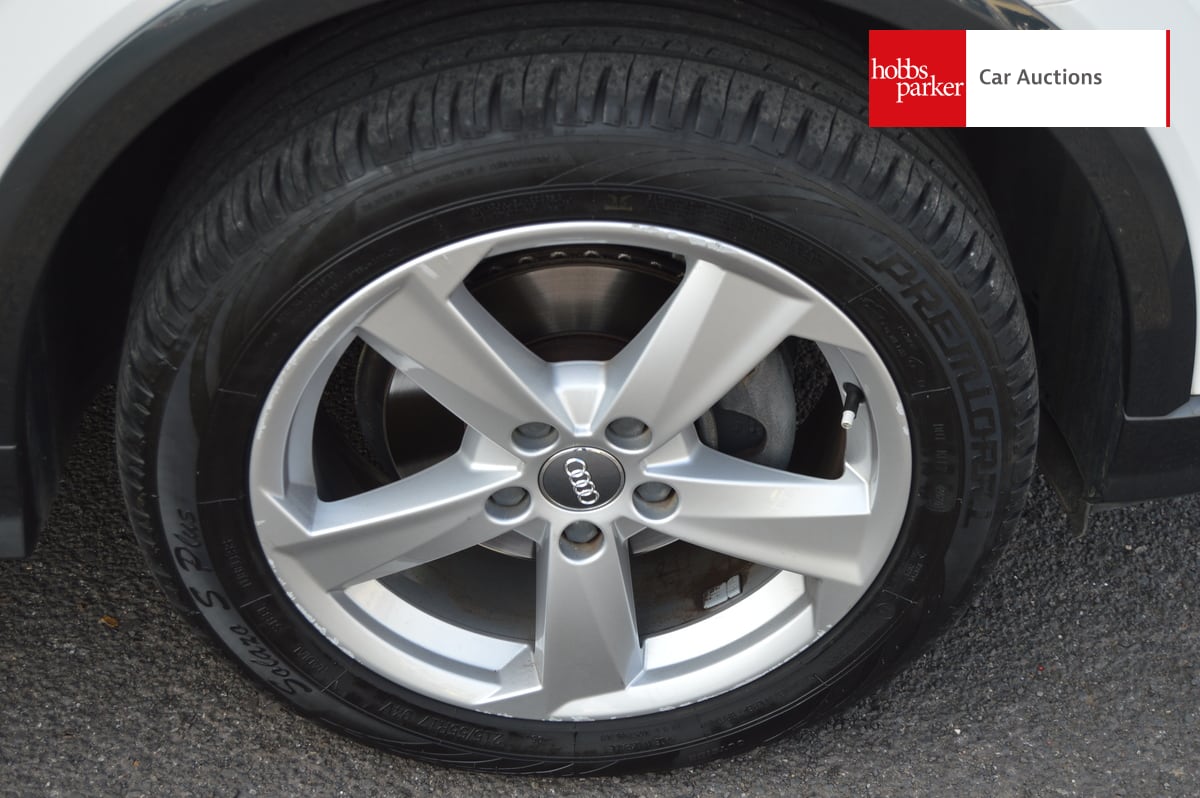 AUDI Q2 SPORT 30 TDI S-A image 12