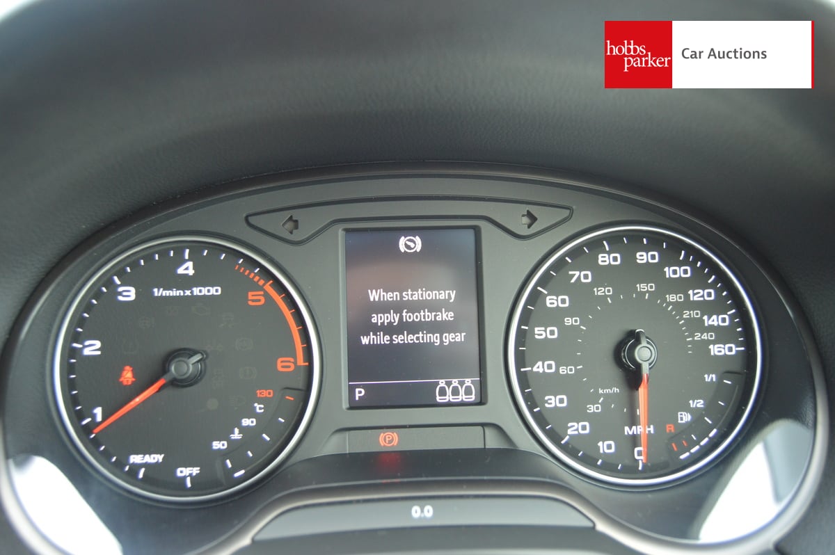 AUDI Q2 SPORT 30 TDI S-A image 17