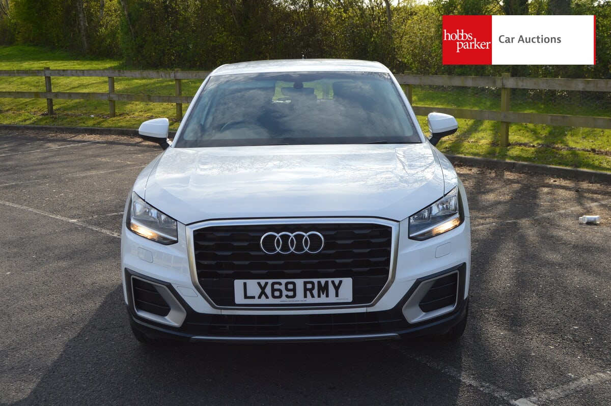 AUDI Q2 SPORT 30 TDI S-A image 8