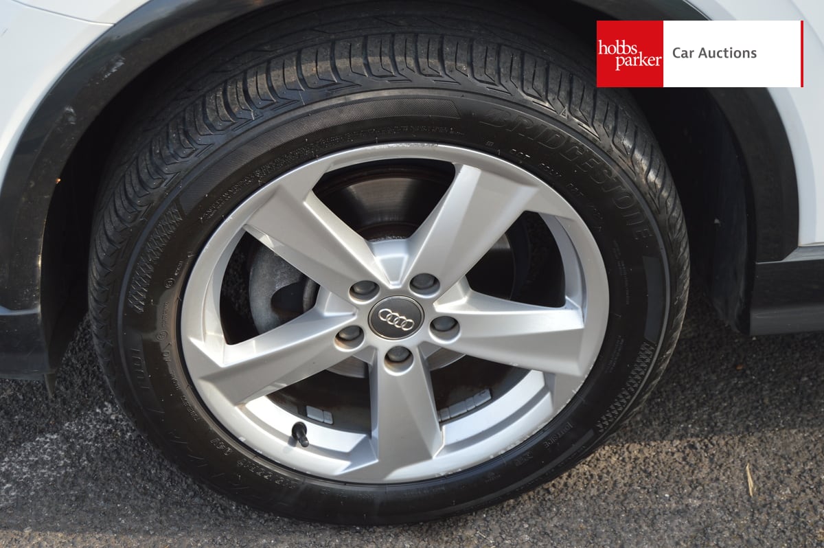 AUDI Q2 SPORT 30 TDI S-A image 9