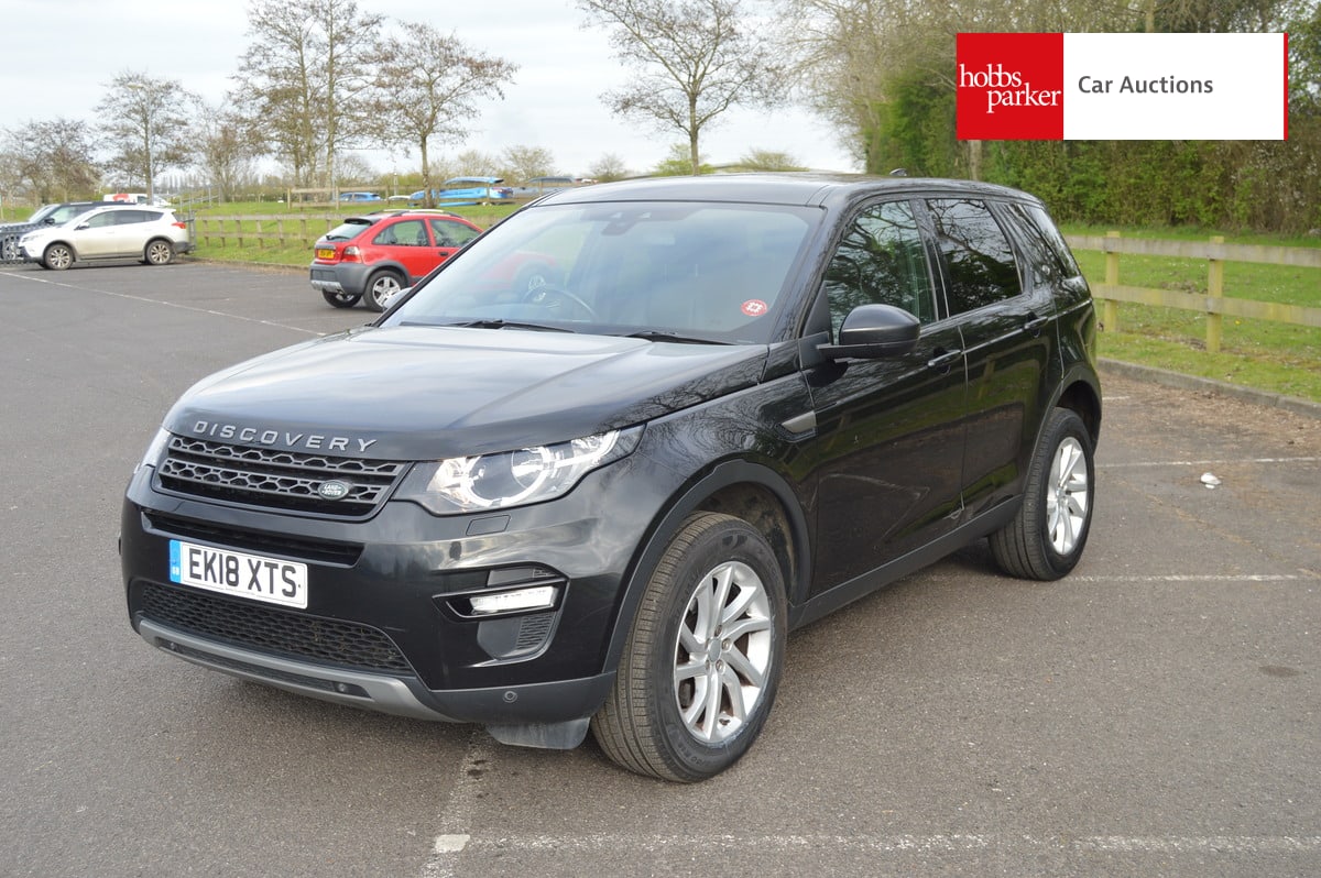 LAND ROVER DISCOVERY SPORT SE TECH TD4 A image 7