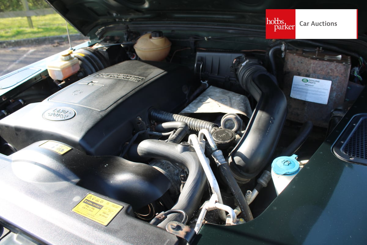 LAND ROVER DEFENDER 110 TD5 XS image 32