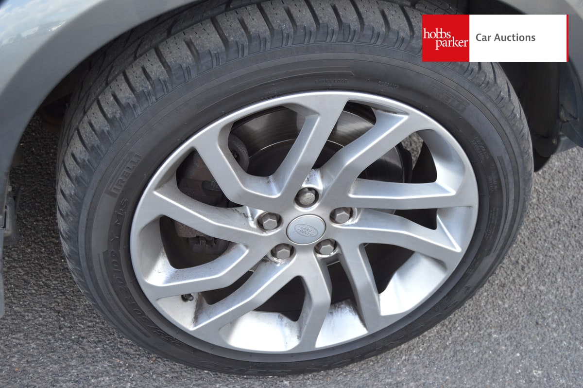 LAND ROVER DISCOVERY HSE SDV6 AUTO image 12