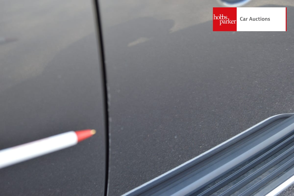 LAND ROVER DISCOVERY HSE SDV6 AUTO image 27