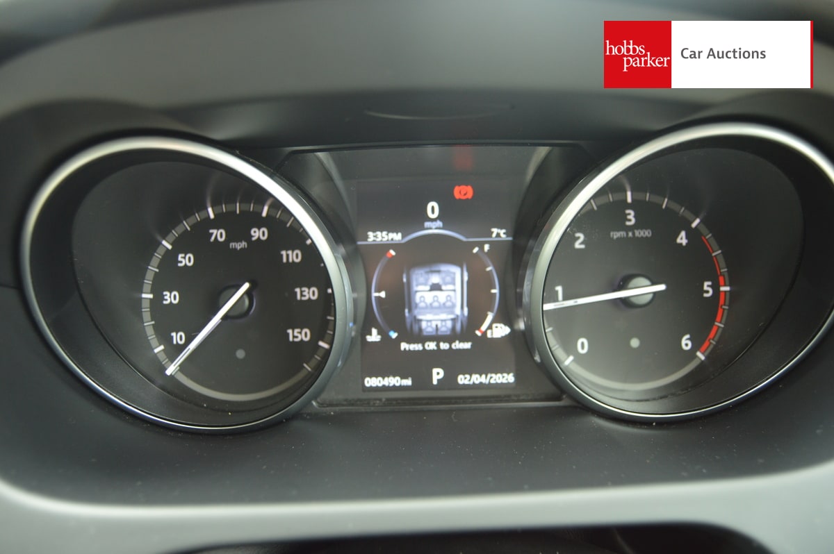 LAND ROVER DISCO-Y SPORT BLACK HSE T image 17