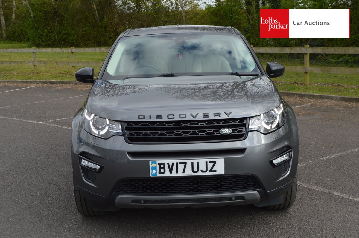 LAND ROVER DISCO-Y SPORT BLACK HSE T image 8