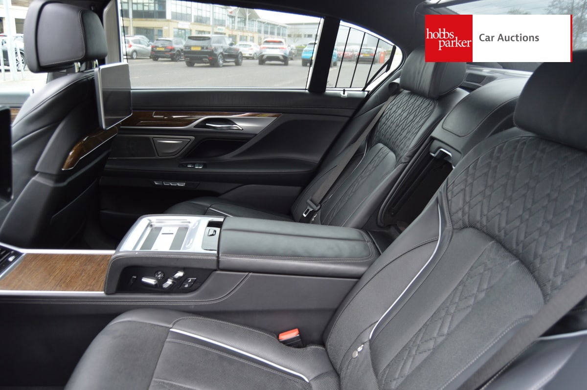 BMW 740LI M SPORT AUTO image 14