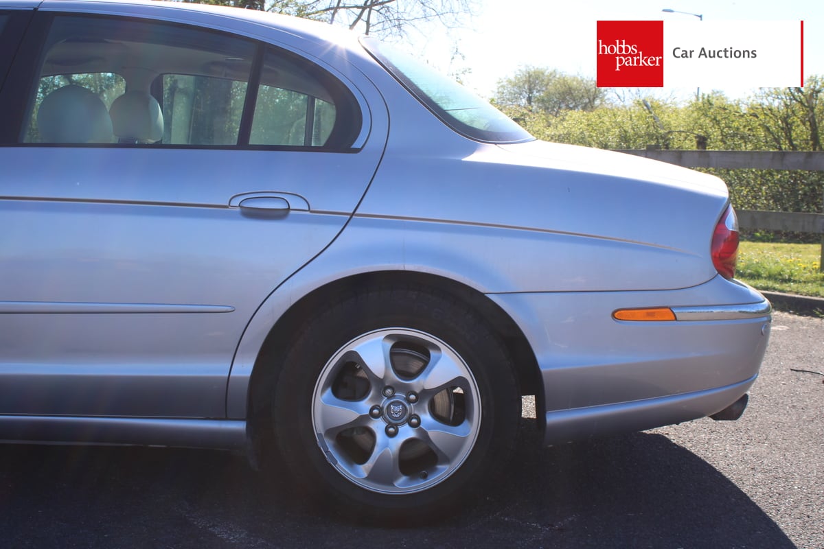 JAGUAR S-TYPE V8 AUTO image 10