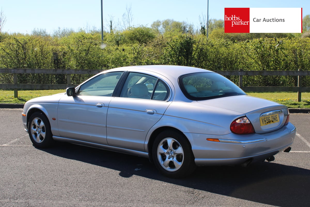 JAGUAR S-TYPE V8 AUTO image 5