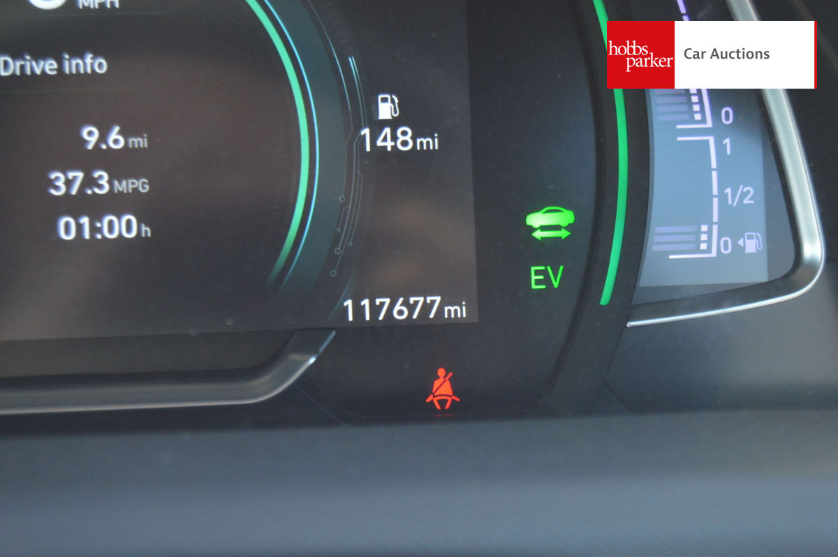 HYUNDAI IONIQ PREMIUM SE HEV S-A image 17