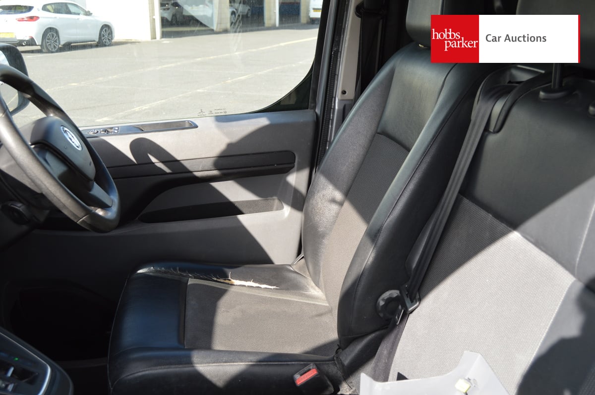 VAUXHALL VIVARO-E 3100 DYNAMIC image 10