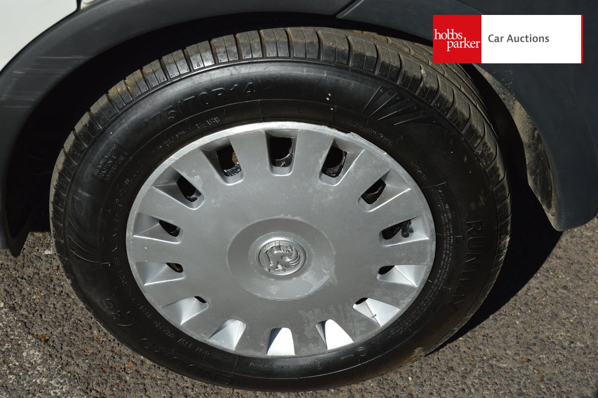 VAUXHALL COMBO 1700 CDTI 16V image 10