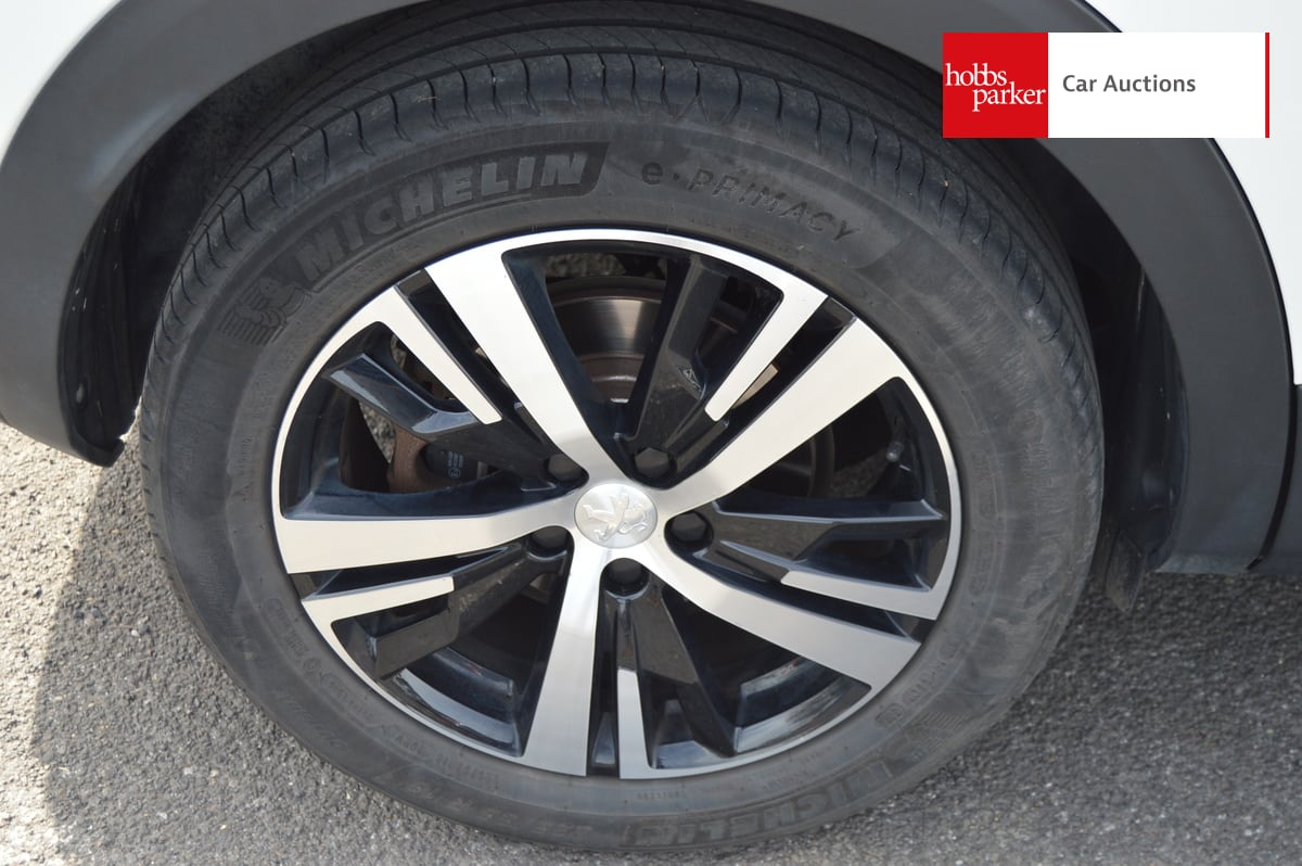 PEUGEOT 3008 GT PURETECH S/S AUTO image 11