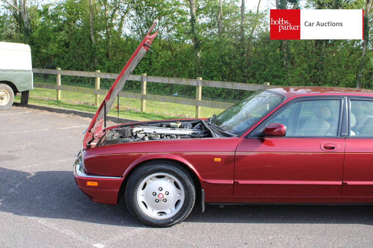 JAGUAR XJ6 SPORT AUTO image 37