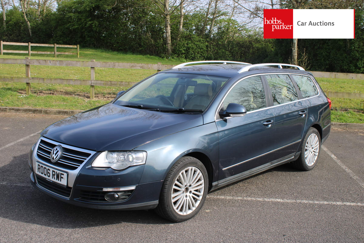 VOLKSWAGEN PASSAT SEL 3.2 V6 AUTO image 7