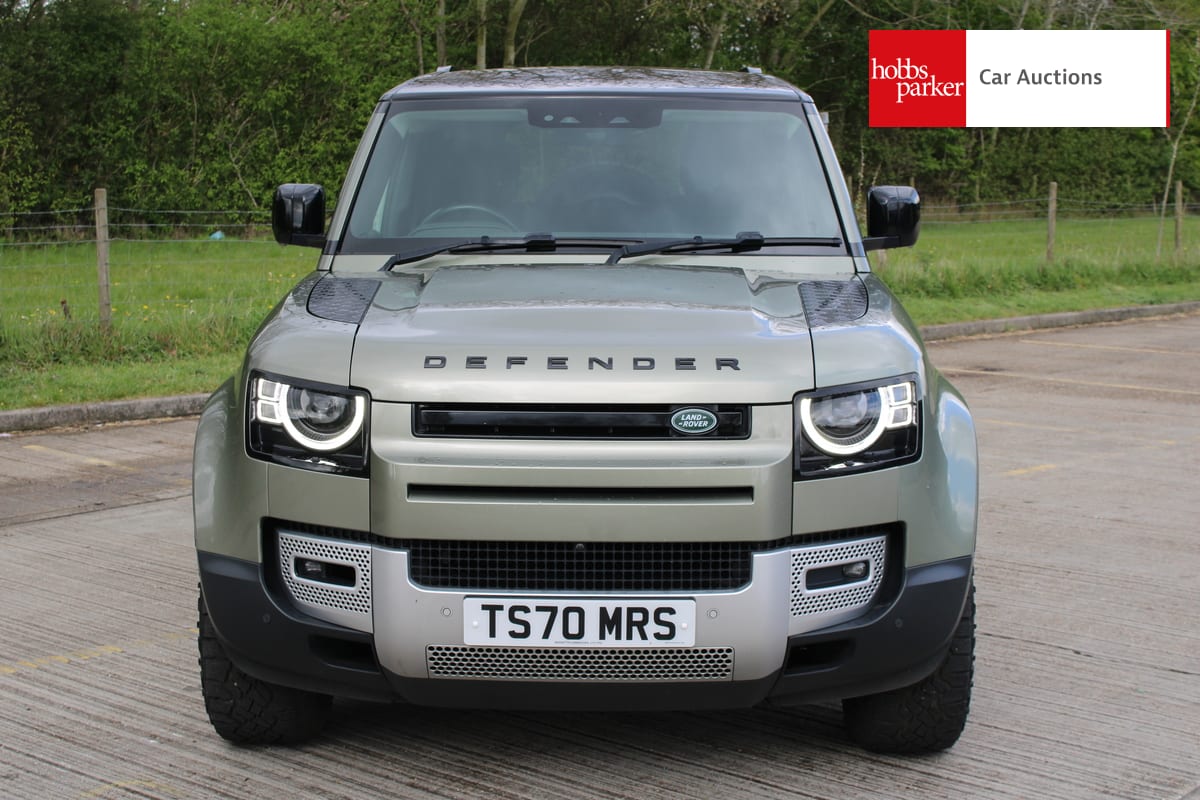 LAND ROVER DEFENDER HSE D AUTO image 8