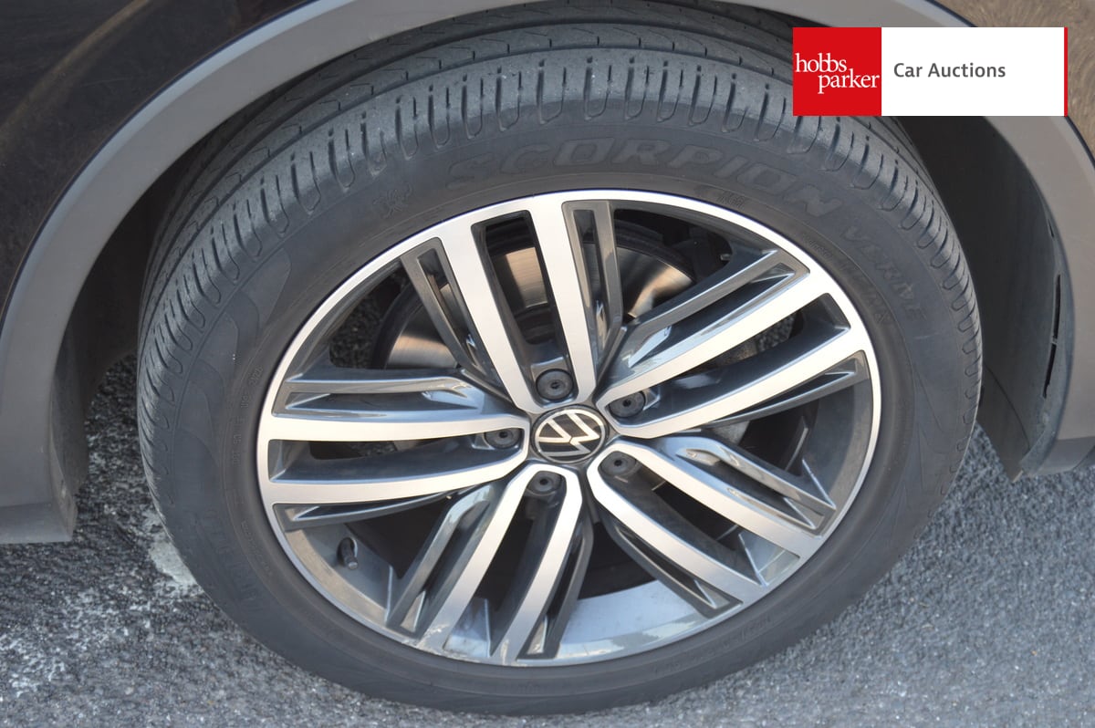 VOLKSWAGEN TIGUAN ELEGANCE TSI S-A image 12