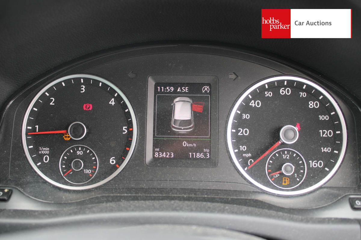 VOLKSWAGEN TIGUAN MATCH TDI BLUE TECH image 16