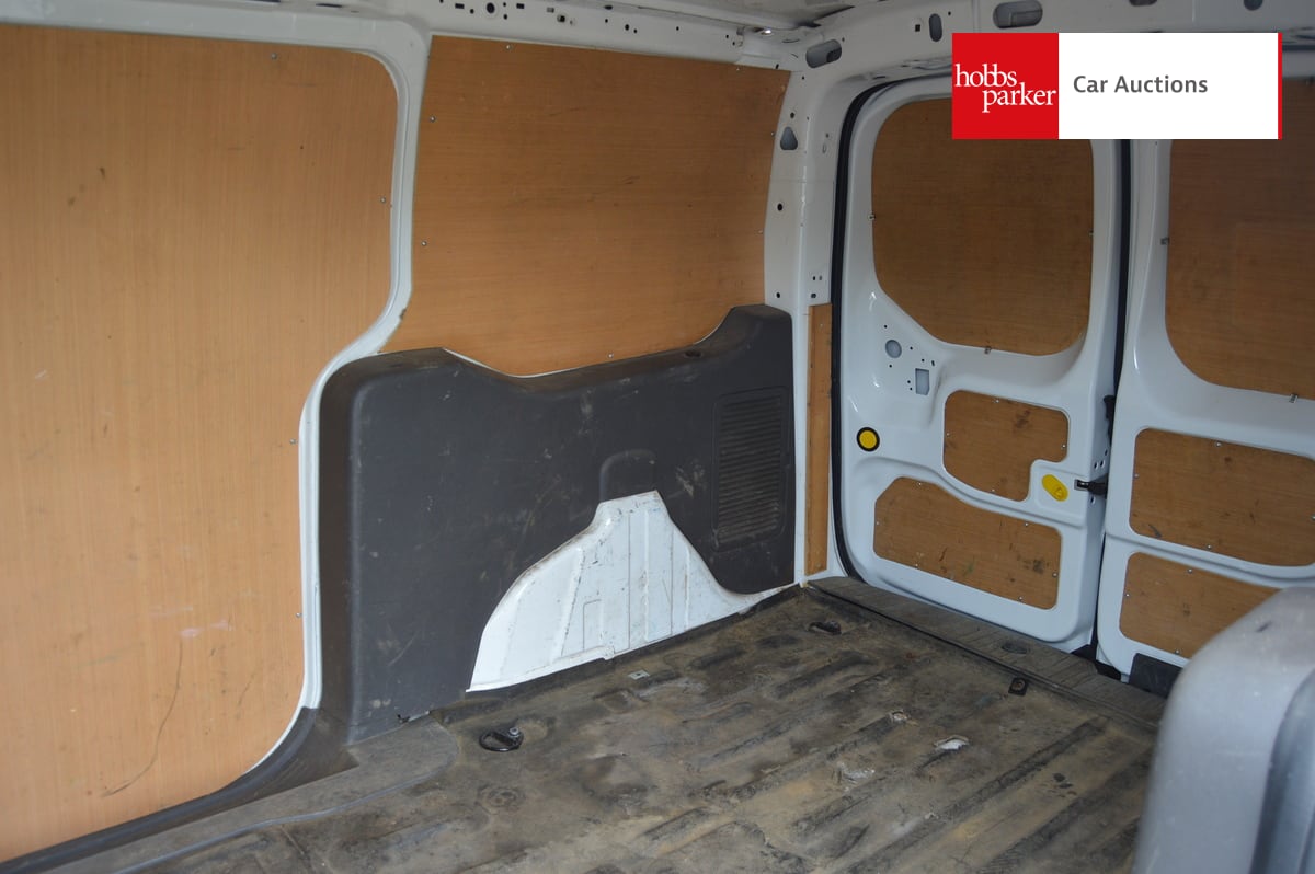 FORD TRANSIT CONNECT 240 LTD T image 14
