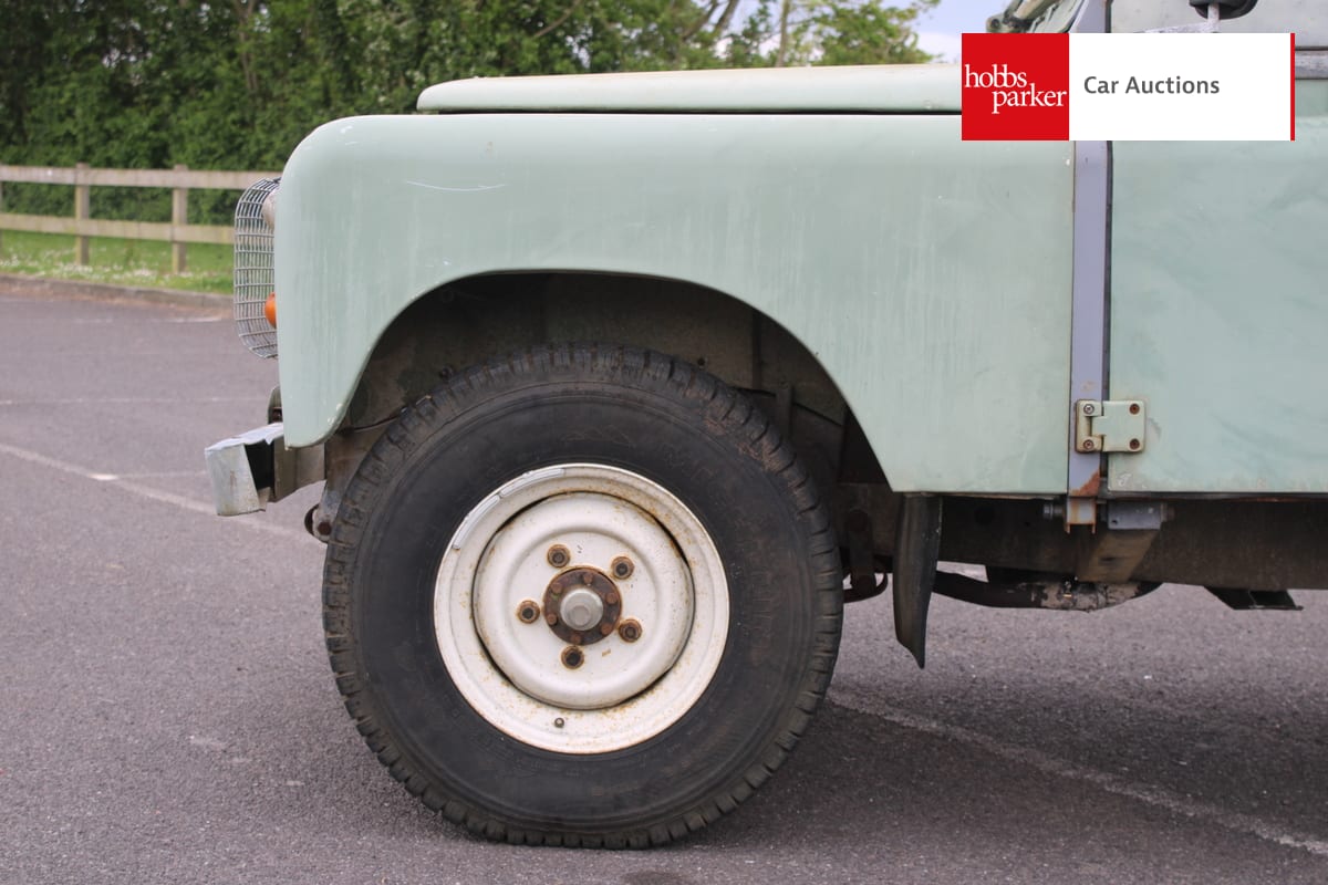 LAND ROVER 2A 109'' STATION WAGON SAFARI ROOF image 11