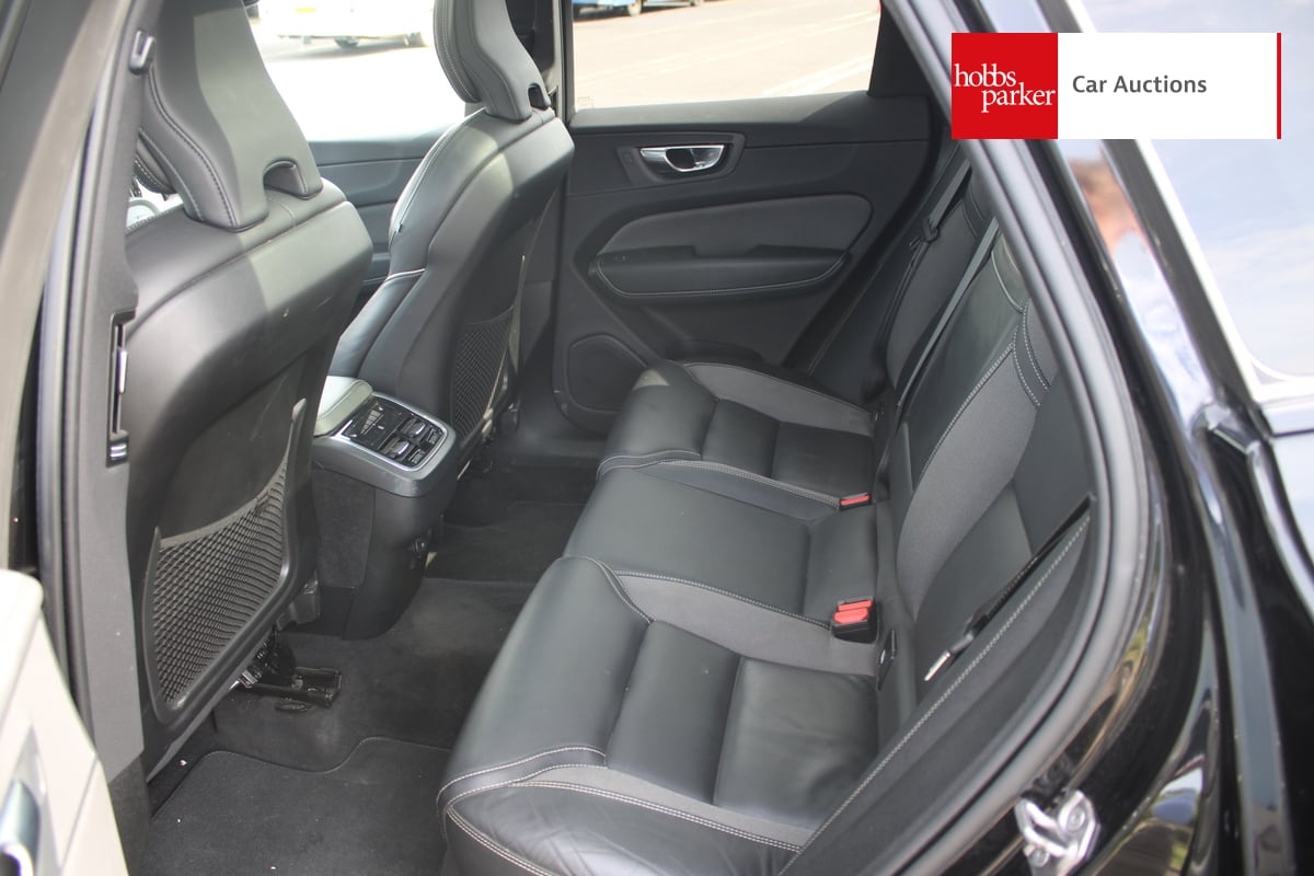 VOLVO XC60 RDESIGN PRO B4 MHEV image 14