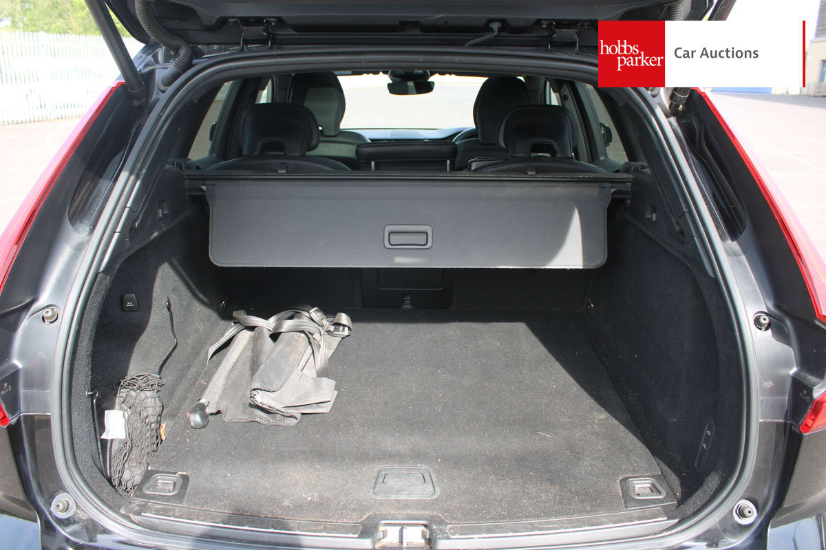 VOLVO XC60 RDESIGN PRO B4 MHEV image 15