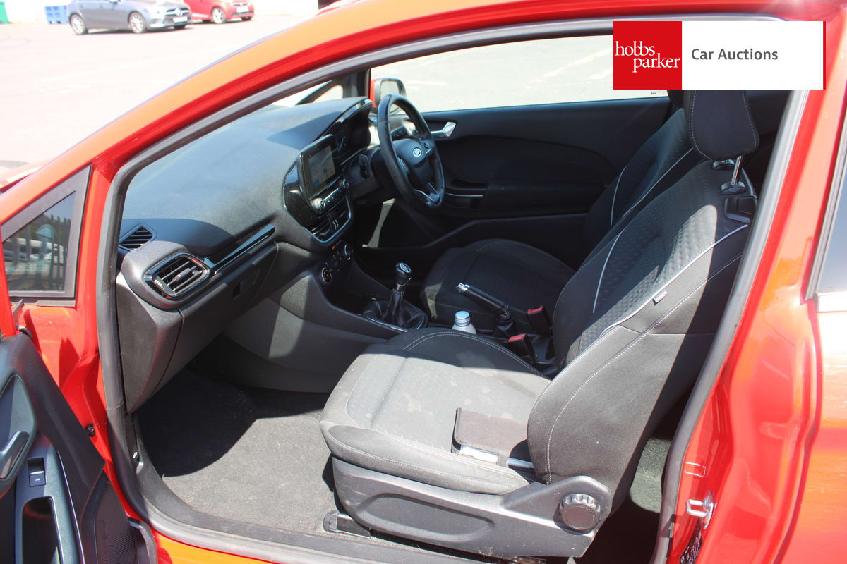 FORD FIESTA ZETEC image 13