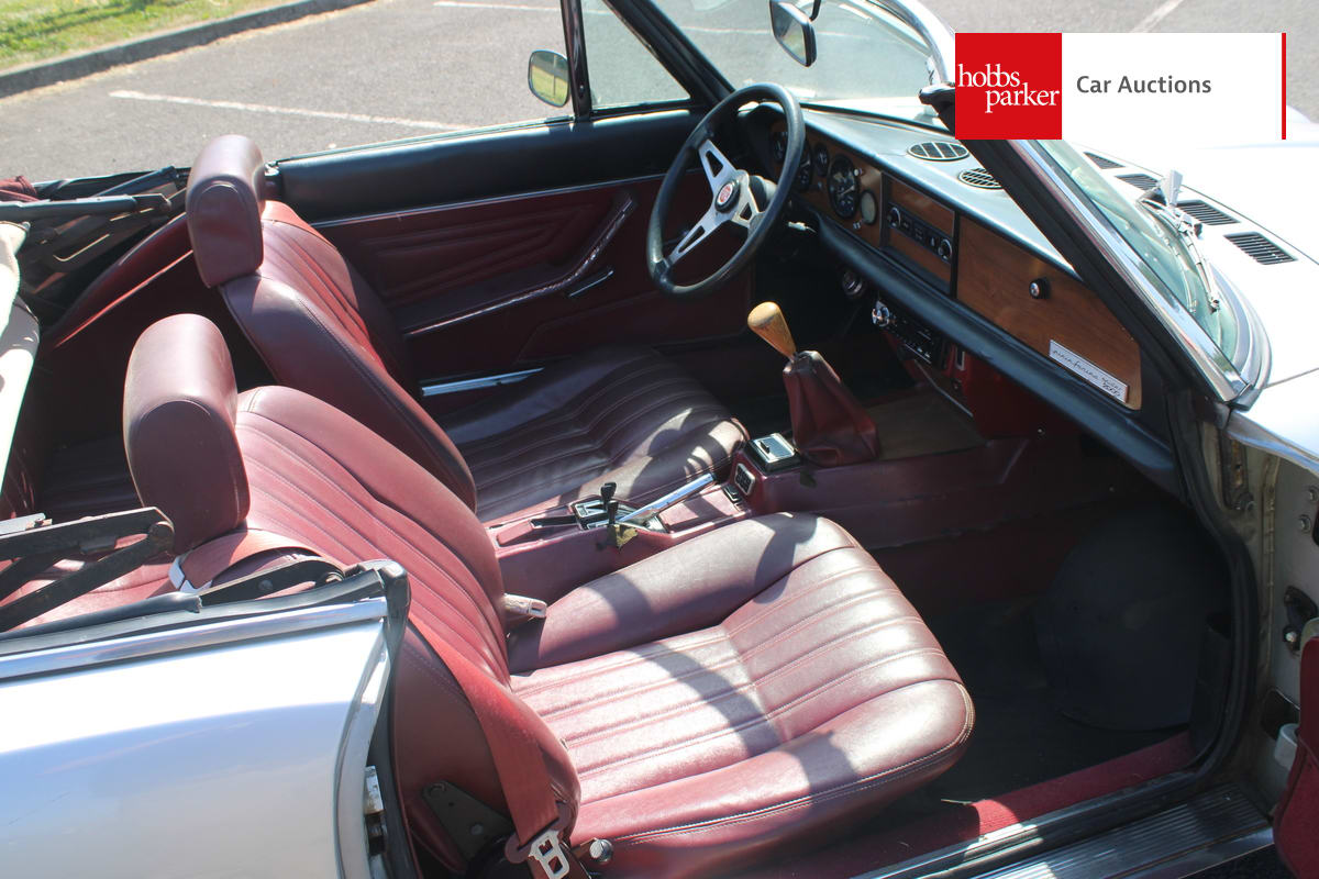 FIAT 124 SPIDER LHD image 20