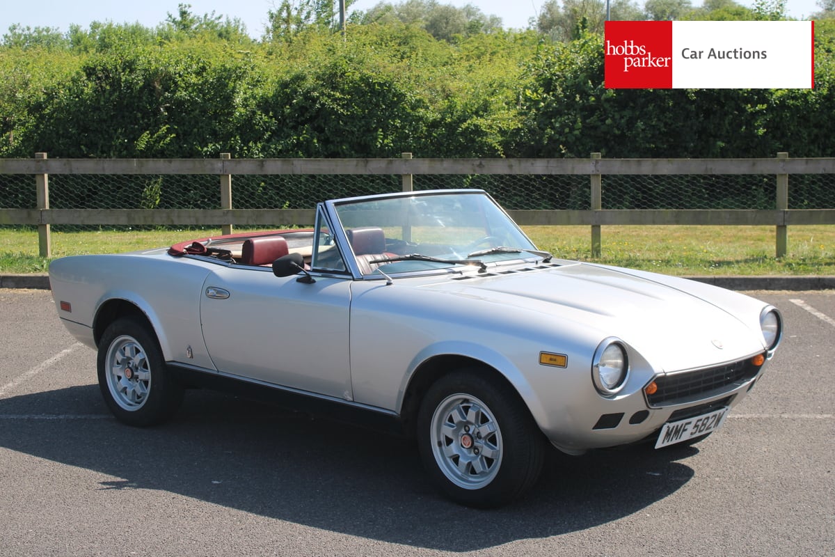 FIAT 124 SPIDER LHD image 7