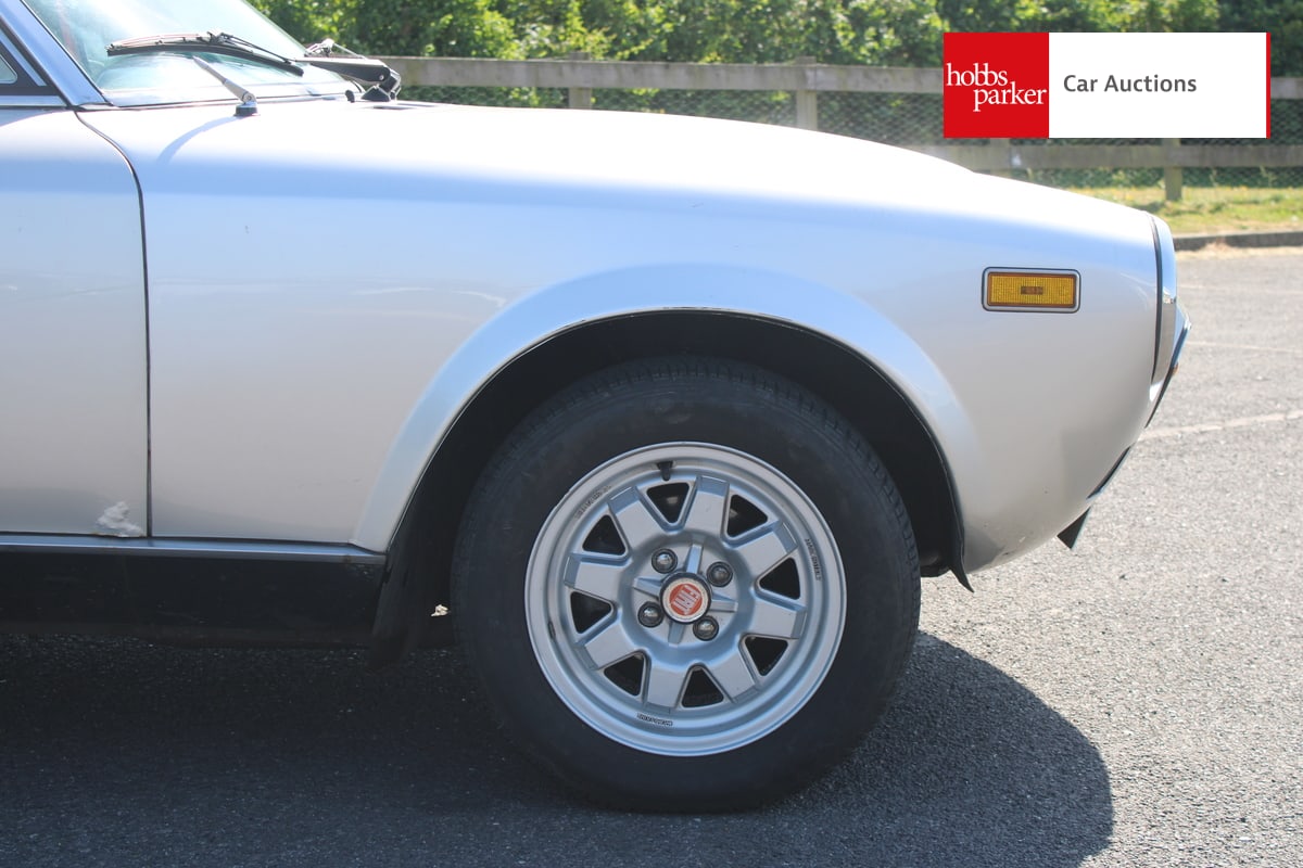 FIAT 124 SPIDER LHD image 9