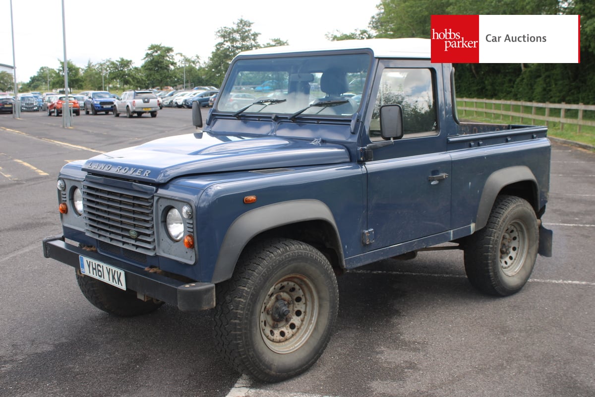 LAND ROVER DEFENDER 90 PICK UP TD image 7