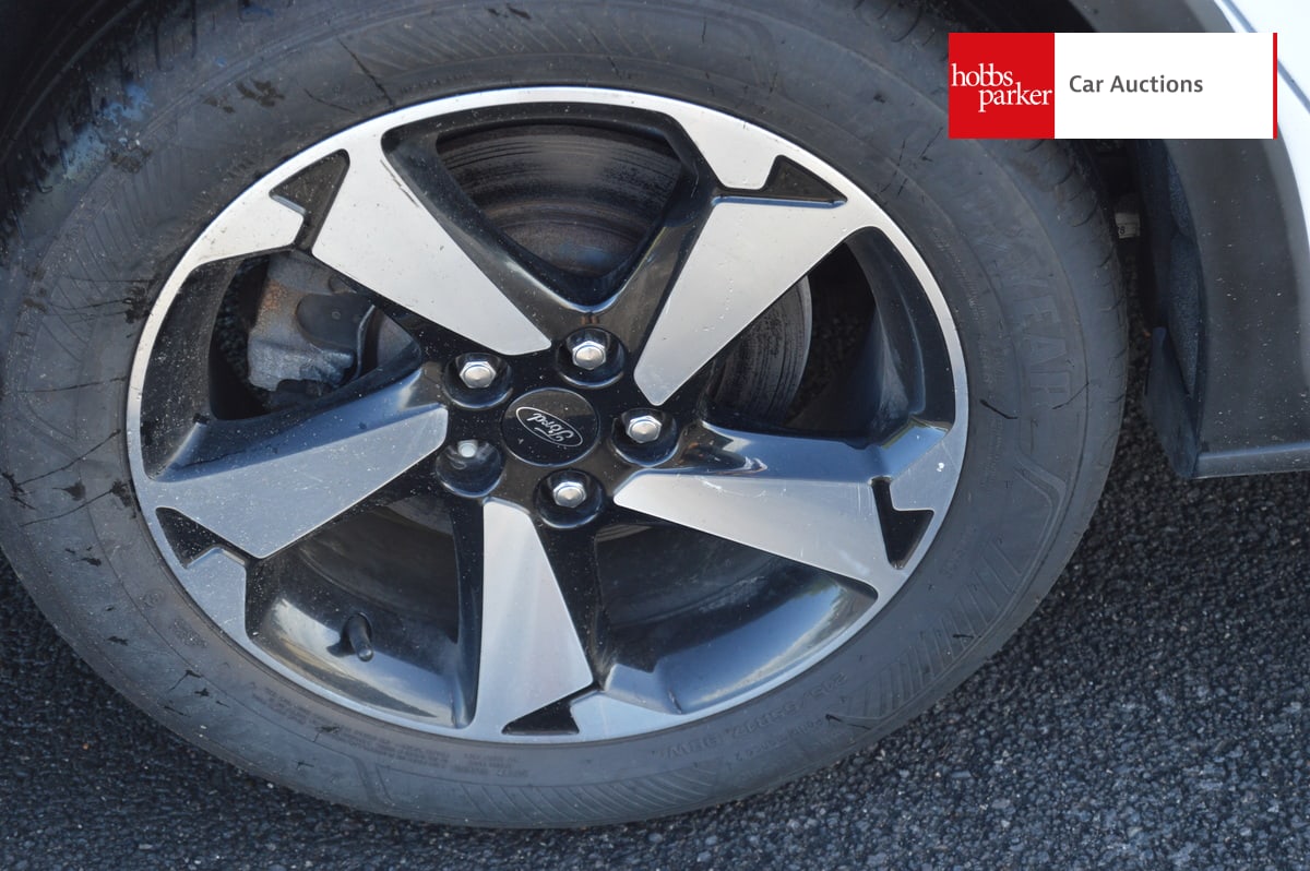 FORD FOCUS ACTIVE MHEV image 11