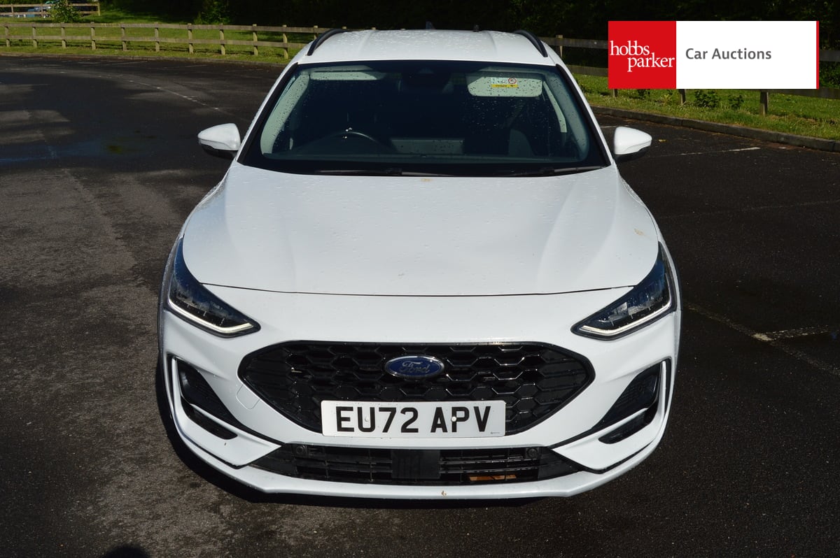 FORD FOCUS ACTIVE MHEV image 8